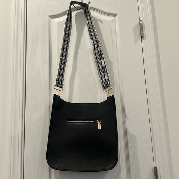 HKCLUF purse, dimensions 12”w x 12.5”h - Picture 4 of 9